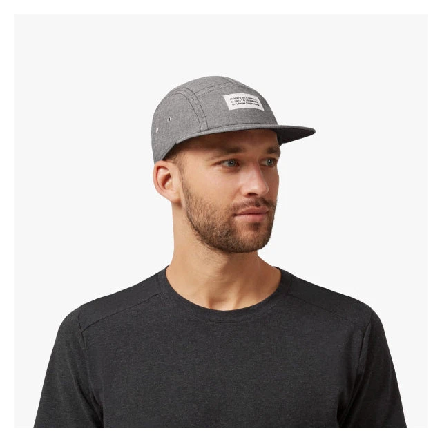 On Running 5 Panel Cap 1 On Running 5 Panel Cap